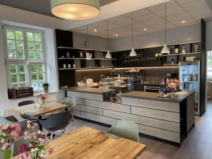 EBB48B01-6E93-46EA-9AC1-13CB1F64DAF8